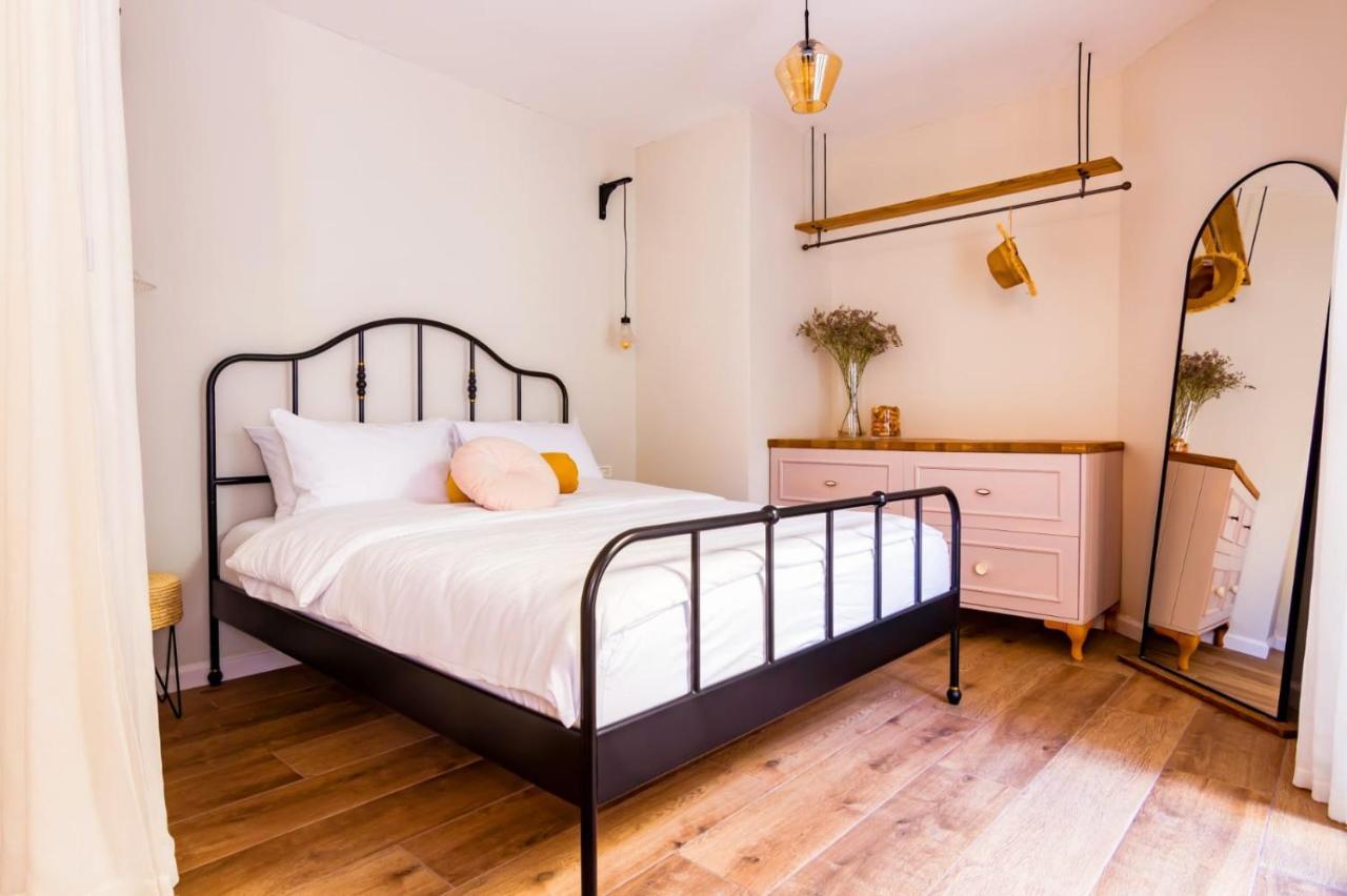 Bed and Breakfast Jabotinsky 37 Zikhron Ya'akov Exterior foto