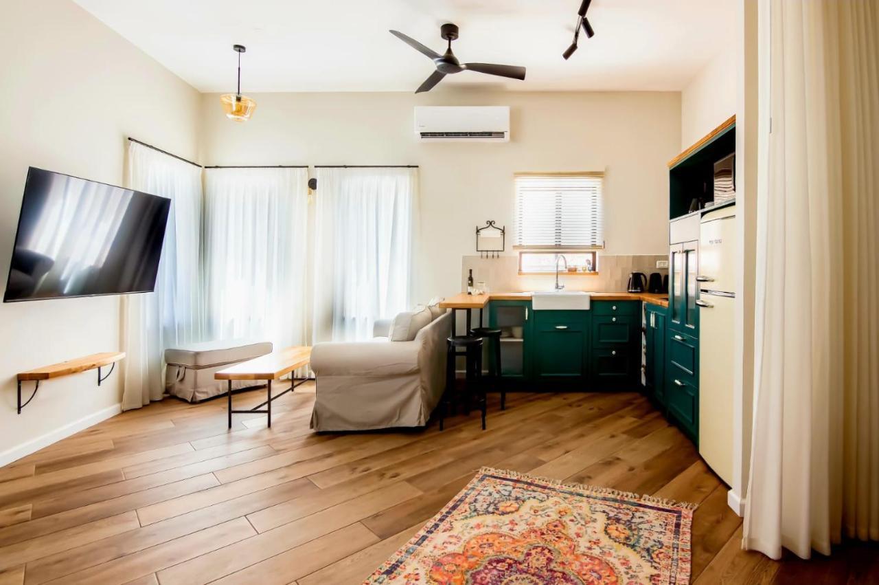 Bed and Breakfast Jabotinsky 37 Zikhron Ya'akov Exterior foto